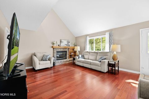 Tiny photo for 827 Abbey Lane, Findlay, OH 45840 (MLS # 10006774)