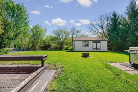 Tiny photo for 827 Abbey Lane, Findlay, OH 45840 (MLS # 10006774)