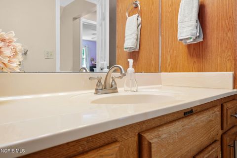 Tiny photo for 827 Abbey Lane, Findlay, OH 45840 (MLS # 10006774)