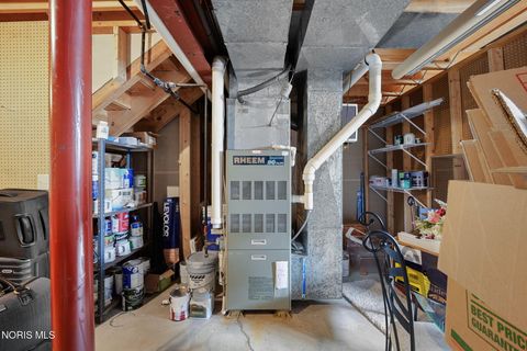 Tiny photo for 827 Abbey Lane, Findlay, OH 45840 (MLS # 10006774)