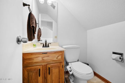 Tiny photo for 827 Abbey Lane, Findlay, OH 45840 (MLS # 10006774)