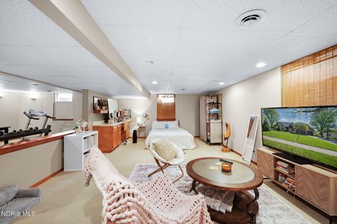 Tiny photo for 827 Abbey Lane, Findlay, OH 45840 (MLS # 10006774)