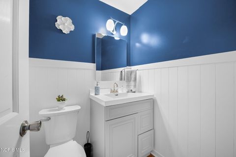 Tiny photo for 827 Abbey Lane, Findlay, OH 45840 (MLS # 10006774)