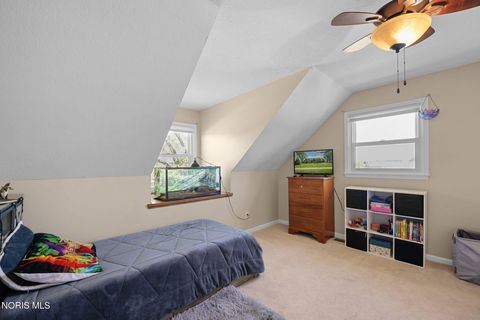 Tiny photo for 827 Abbey Lane, Findlay, OH 45840 (MLS # 10006774)