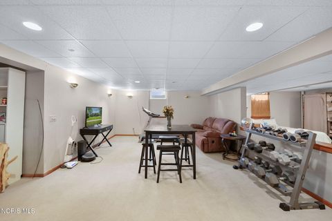 Tiny photo for 827 Abbey Lane, Findlay, OH 45840 (MLS # 10006774)