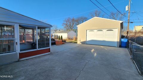 Tiny photo for 5127 Homeside Avenue, Toledo, OH 43612 (MLS # 10004528)
