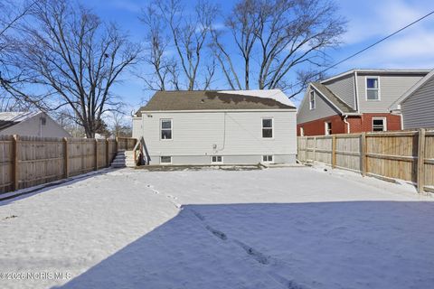 Tiny photo for 239 Edith Avenue, Findlay, OH 45840 (MLS # 10003784)