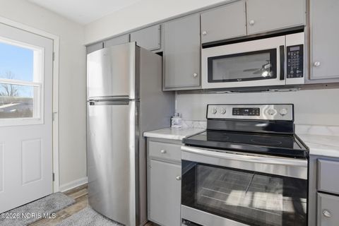 Tiny photo for 239 Edith Avenue, Findlay, OH 45840 (MLS # 10003784)