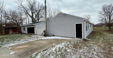 Photo of 524 E Elm Street, Deshler, OH 43516 (MLS # 10002110)