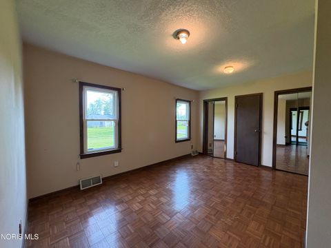 Tiny photo for 1312 Towers Road, Oregon, OH 43616 (MLS # 10007675)