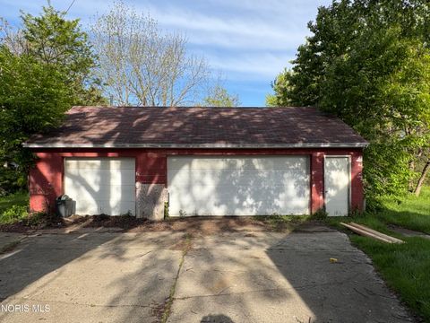 Tiny photo for 1312 Towers Road, Oregon, OH 43616 (MLS # 10007675)