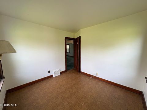 Tiny photo for 1312 Towers Road, Oregon, OH 43616 (MLS # 10007675)