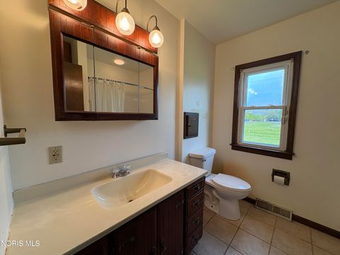 Tiny photo for 1312 Towers Road, Oregon, OH 43616 (MLS # 10007675)