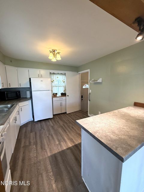 Tiny photo for 406 W Park Street, Oak Harbor, OH 43449 (MLS # 10007515)