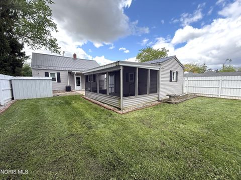 Tiny photo for 406 W Park Street, Oak Harbor, OH 43449 (MLS # 10007515)