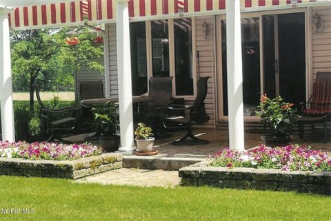 Tiny photo for 205 Hickory Drive, Napoleon, OH 43545 (MLS # 10005859)