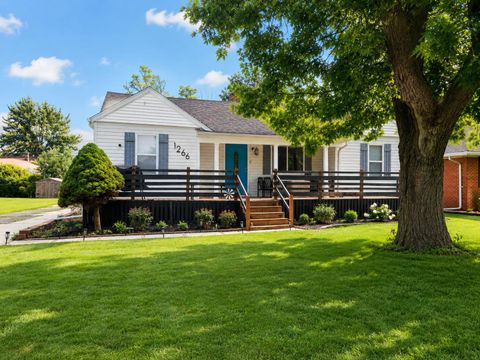 Photo of 1266 Hugo Street, Maumee, OH 43537 (MLS # 10010661)