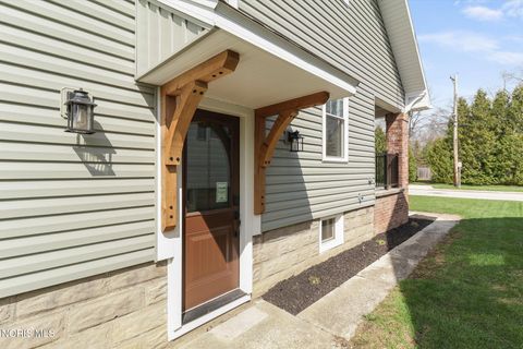 Tiny photo for 547 N Church Street, Oak Harbor, OH 43449 (MLS # 10006274)