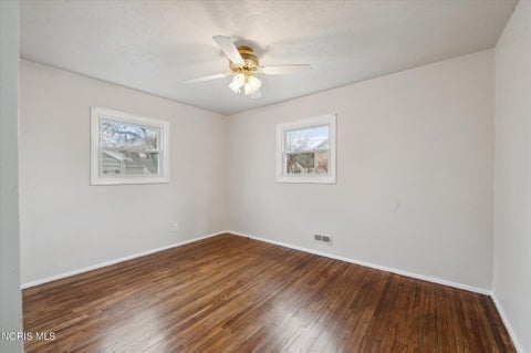 Tiny photo for 1352 Abbott Avenue, Toledo, OH 43614 (MLS # 10010650)