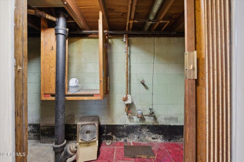 Tiny photo for 1352 Abbott Avenue, Toledo, OH 43614 (MLS # 10010650)