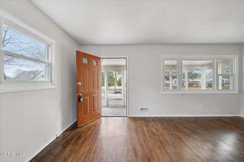 Tiny photo for 1352 Abbott Avenue, Toledo, OH 43614 (MLS # 10010650)