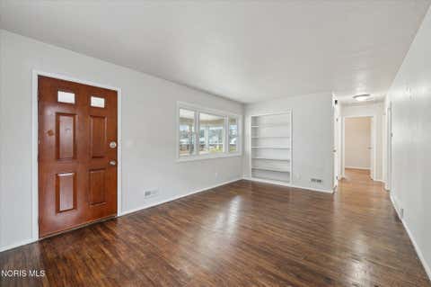 Tiny photo for 1352 Abbott Avenue, Toledo, OH 43614 (MLS # 10010650)