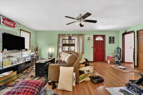 Tiny photo for 263 W Chestnut Street, Wauseon, OH 43567 (MLS # 10003275)