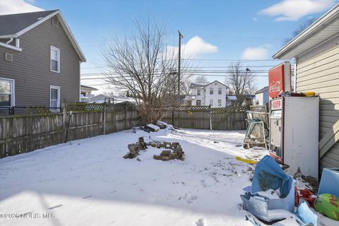 Tiny photo for 263 W Chestnut Street, Wauseon, OH 43567 (MLS # 10003275)