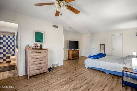 Tiny photo for 3733 Fairwood Drive, Sylvania, OH 43560 (MLS # 10005072)