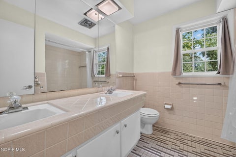 Tiny photo for 3610 Chesterton Drive, Toledo, OH 43615 (MLS # 10013213)