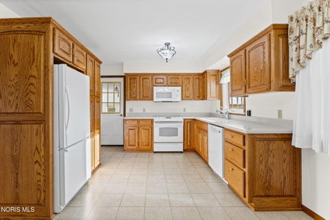 Tiny photo for 2442 S Opfer Lentz Road, Elmore, OH 43416 (MLS # 10013456)