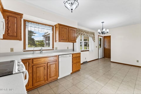Tiny photo for 2442 S Opfer Lentz Road, Elmore, OH 43416 (MLS # 10013456)