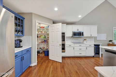 Tiny photo for 5889 Settlers Ridge Circle, Sylvania, OH 43560 (MLS # 10008862)
