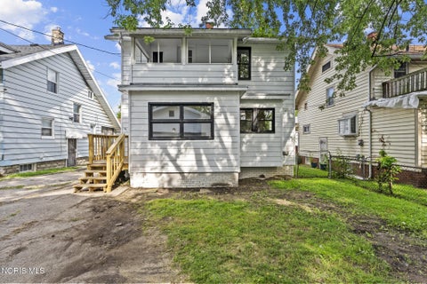 Tiny photo for 1941 Parkdale Avenue, Toledo, OH 43607 (MLS # 10012101)