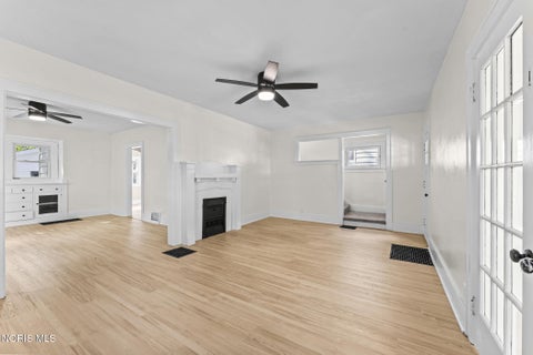 Tiny photo for 1941 Parkdale Avenue, Toledo, OH 43607 (MLS # 10012101)