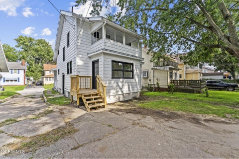 Tiny photo for 1941 Parkdale Avenue, Toledo, OH 43607 (MLS # 10012101)