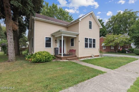 Tiny photo for 207 Ash Avenue, Findlay, OH 45840 (MLS # 10004648)