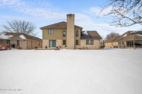Tiny photo for 703 Anmarie Court, Oregon, OH 43616 (MLS # 10003945)
