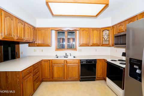 Tiny photo for 541 Wood Cree Court, Defiance, OH 43512 (MLS # 10007061)