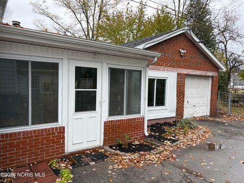 Tiny photo for 5240 Silvertown Drive, Sylvania, OH 43560 (MLS # 10002714)