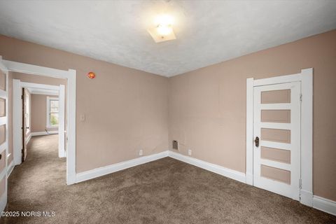 Tiny photo for 408 Boston Place, Toledo, OH 43610 (MLS # 10001733)