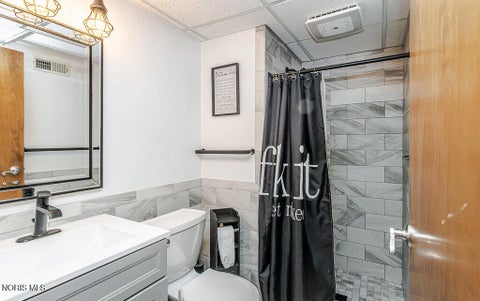 Tiny photo for 30526 E River Road, Perrysburg, OH 43551 (MLS # 10013286)