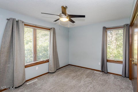 Tiny photo for 30526 E River Road, Perrysburg, OH 43551 (MLS # 10013286)