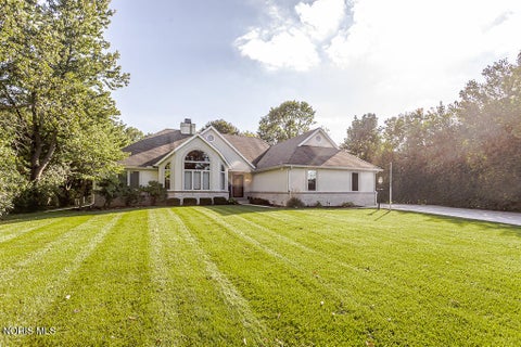 Tiny photo for 30526 E River Road, Perrysburg, OH 43551 (MLS # 10013286)