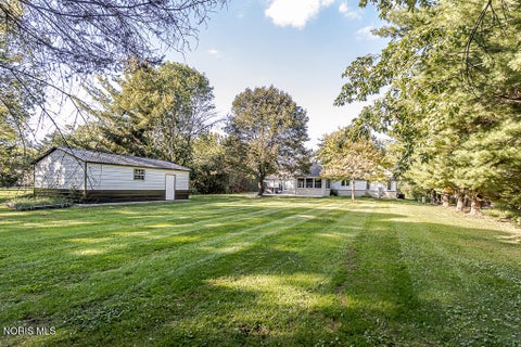 Tiny photo for 30526 E River Road, Perrysburg, OH 43551 (MLS # 10013286)