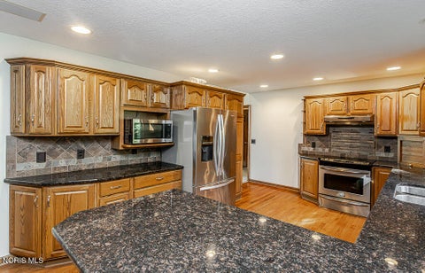 Tiny photo for 30526 E River Road, Perrysburg, OH 43551 (MLS # 10013286)