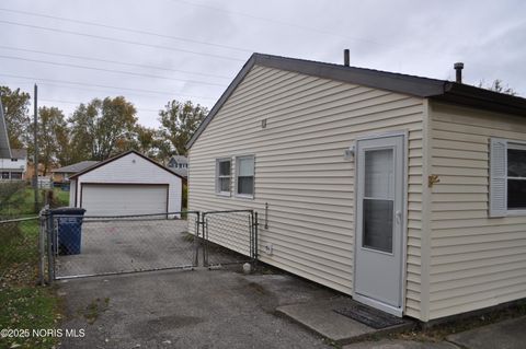 Tiny photo for 602 W Northgate Parkway, Toledo, OH 43612 (MLS # 10000491)