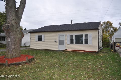 Tiny photo for 602 W Northgate Parkway, Toledo, OH 43612 (MLS # 10000491)