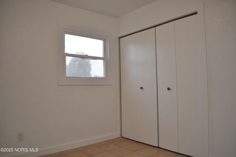 Tiny photo for 602 W Northgate Parkway, Toledo, OH 43612 (MLS # 10000491)