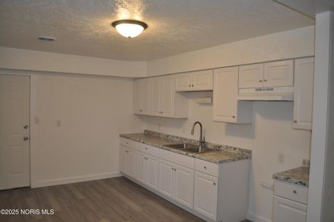Tiny photo for 602 W Northgate Parkway, Toledo, OH 43612 (MLS # 10000491)